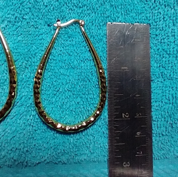 Goldtone teardrop large pierced wire dangle earrings - Picture 2 of 3